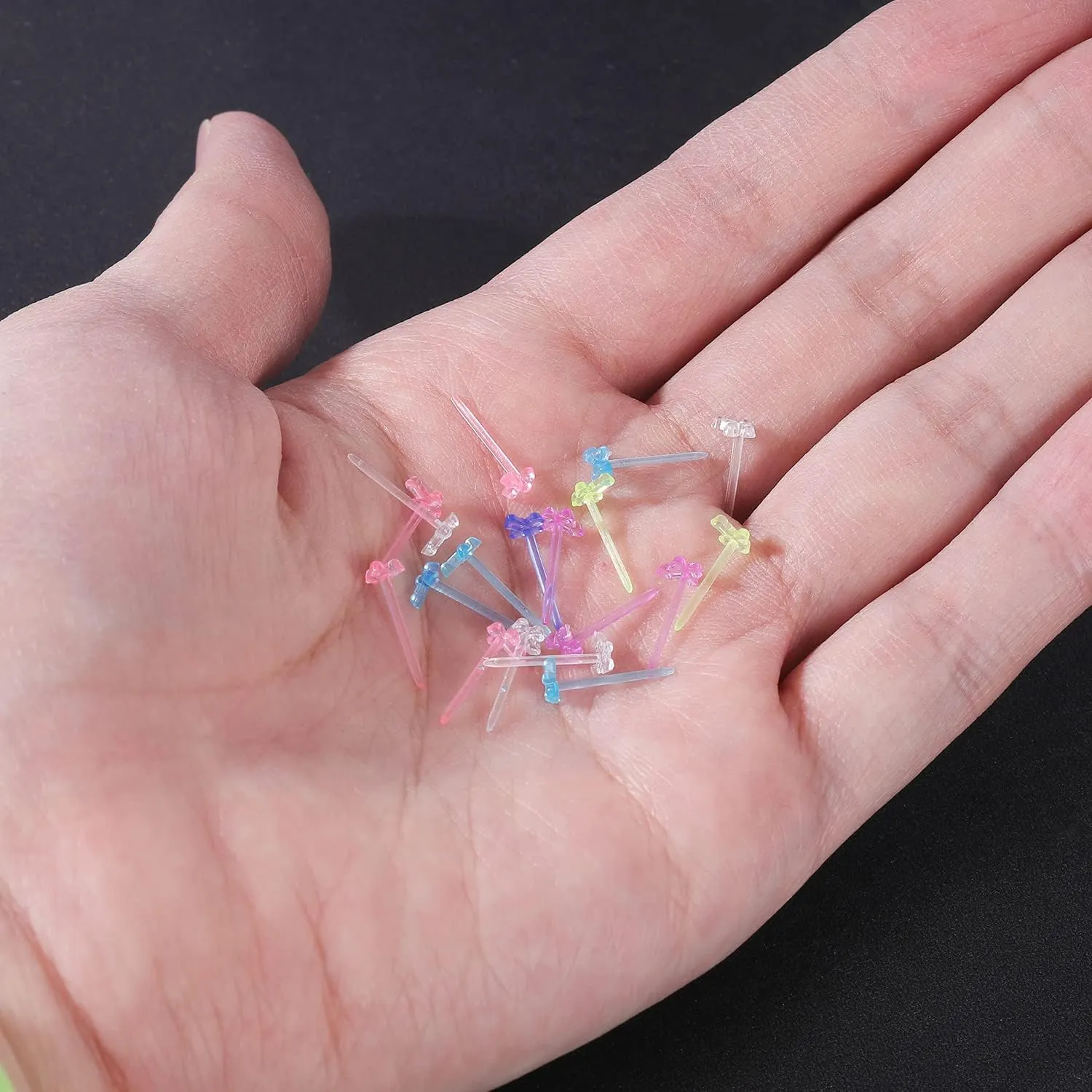 AoedeJ 100 Pcs Clear Earrings for Sports with Plastic Earring Backs, Invisible