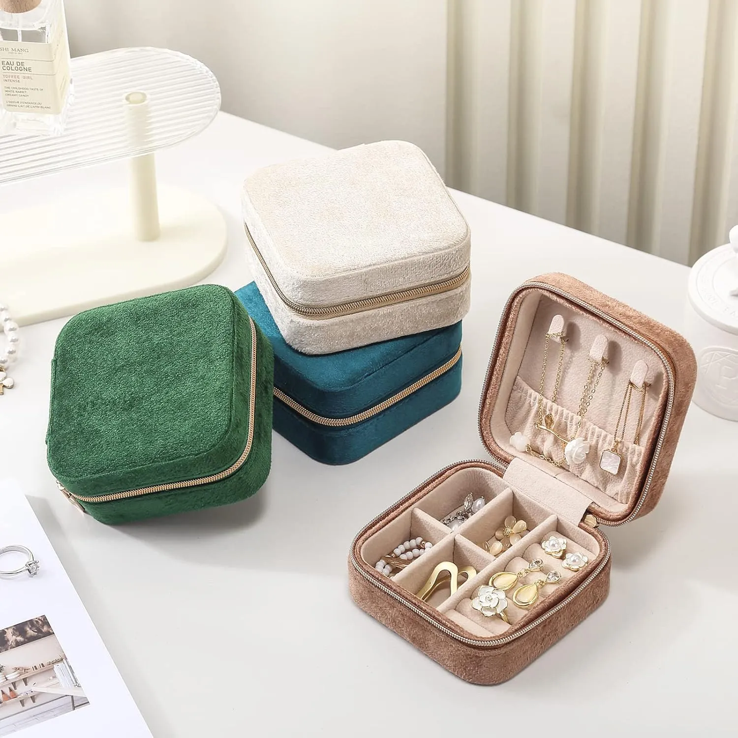 CASEGRACE Travel Jewelry Case, Plush Velvet Jewelry Box Small Jewelry Travel Organizer Display Rings Necklace Bracelet Earrings Storage Case for Women Girls, Sand Brown