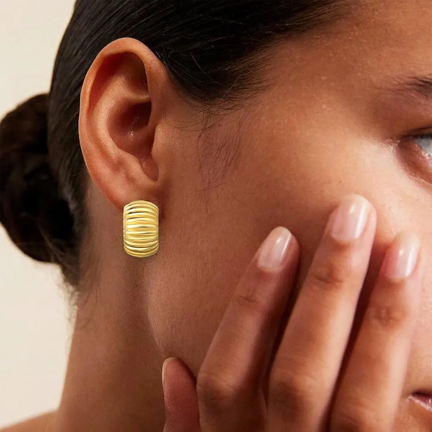 Chunky Gold Earrings for Women, 18k Gold Plated Chunky Hoops, Trendy Statement Large Gold Hoop Earrings Studs
