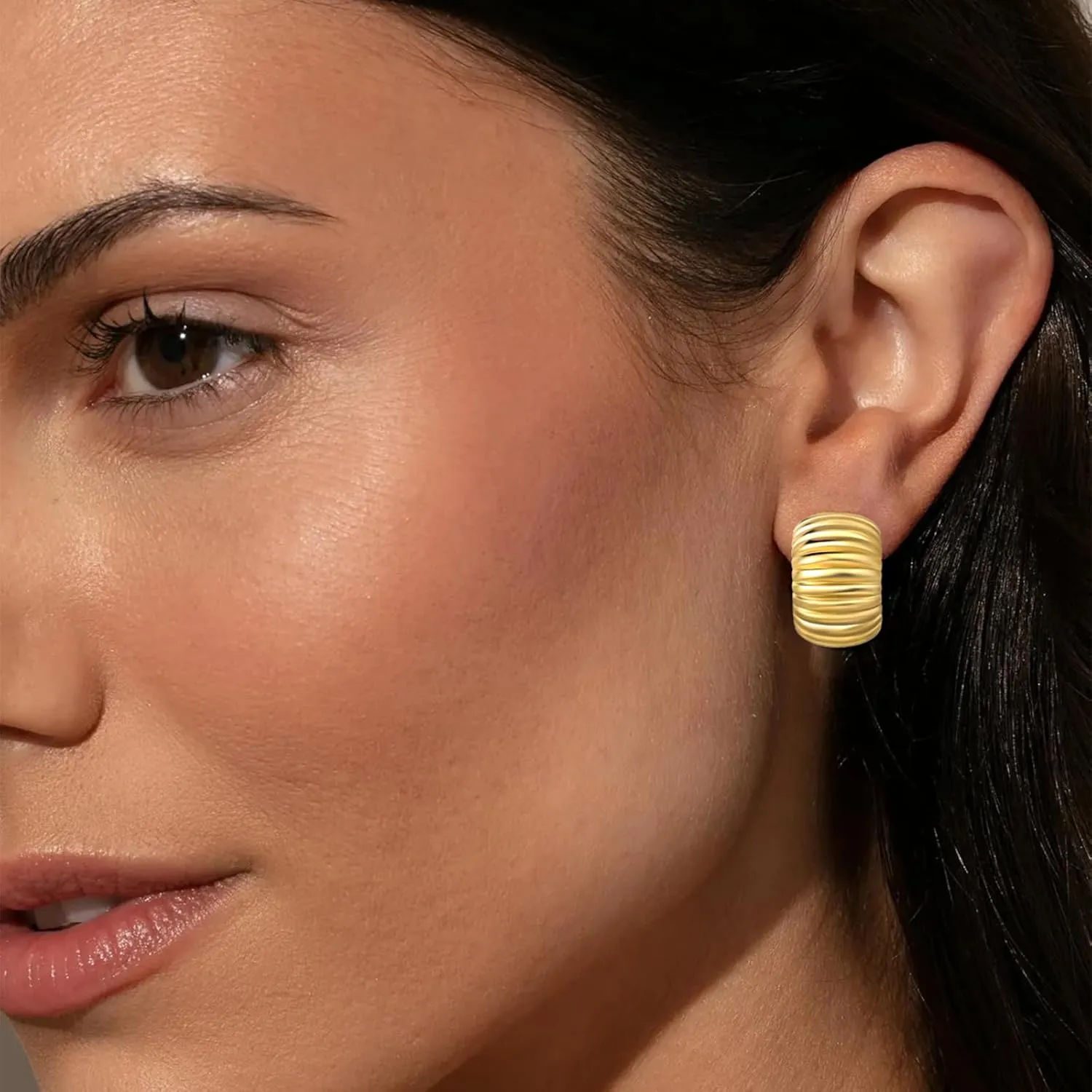 Chunky Gold Earrings for Women, 18k Gold Plated Chunky Hoops, Trendy Statement Large Gold Hoop Earrings Studs