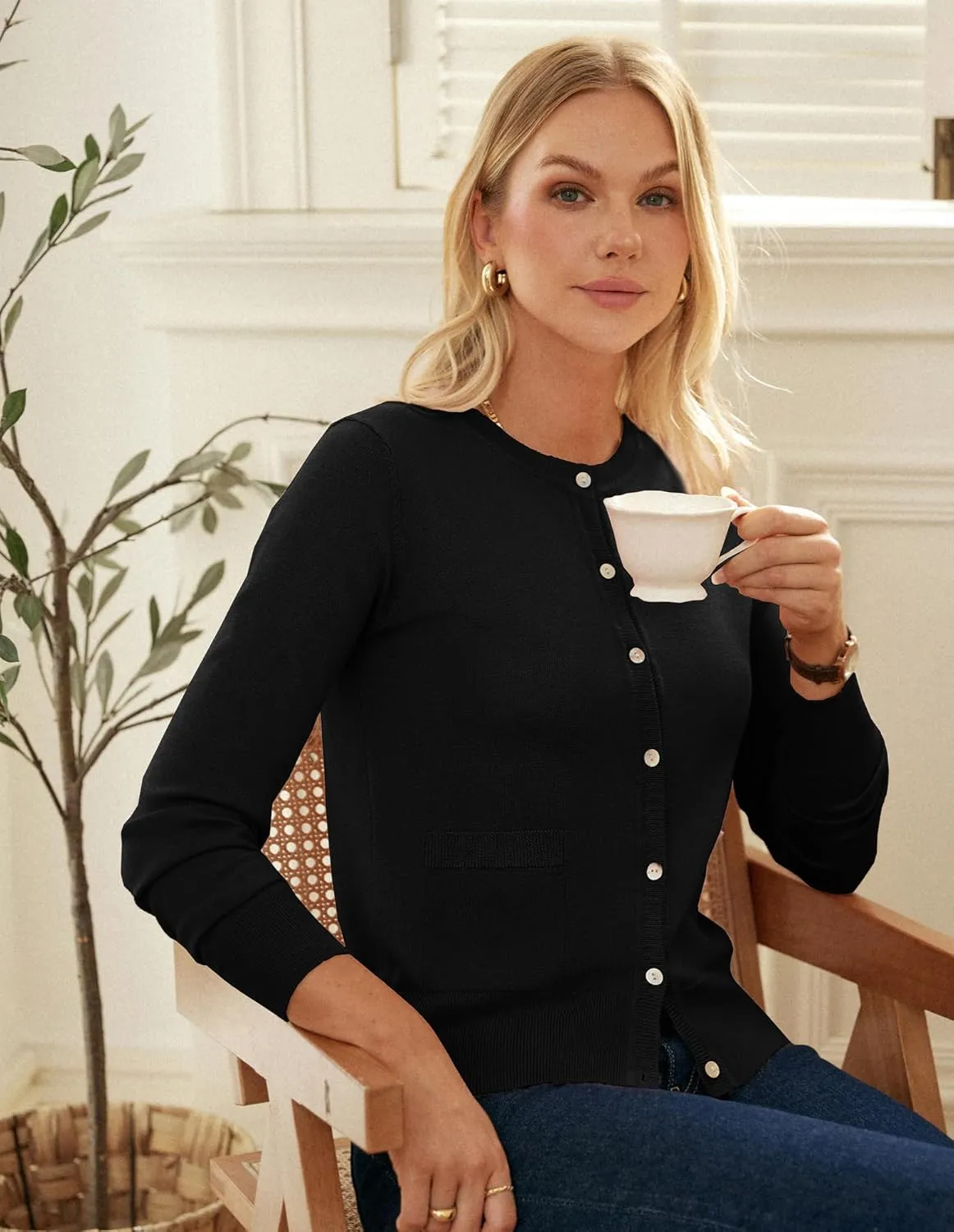 GRACE KARIN Women's Lightweight Cardigan Crew Neck Button Up Sweaters Long Sleeve Knit Cardigans with Pockets