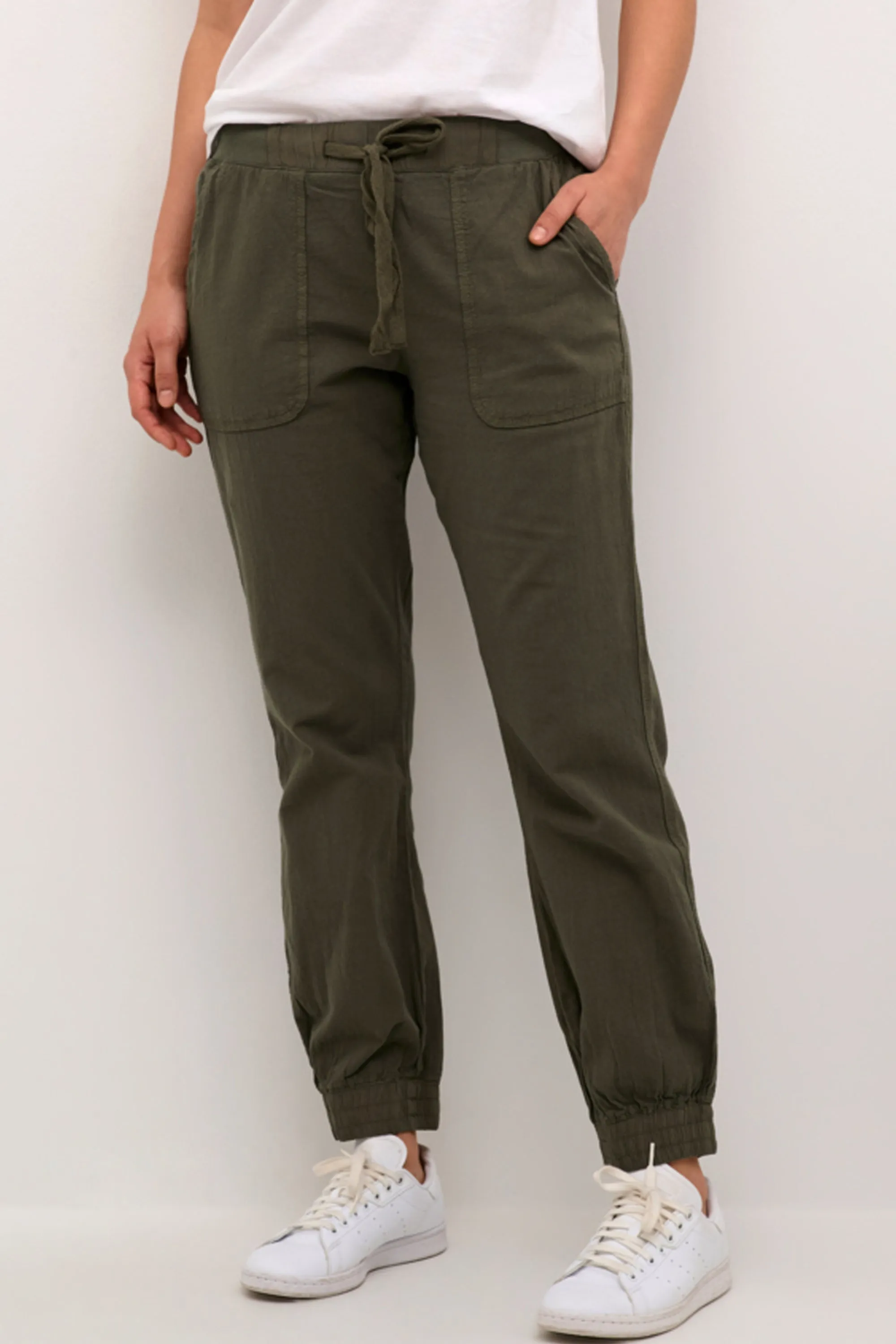 GRAPE LEAF JOGGER PANT