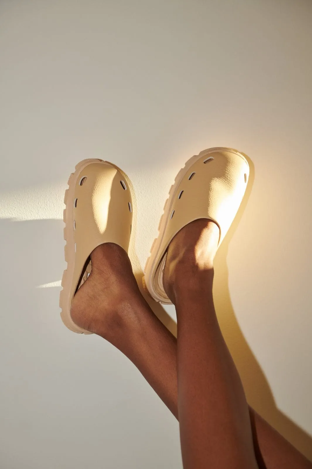 H2O - Trek Closed Sandal - 3575 Beige