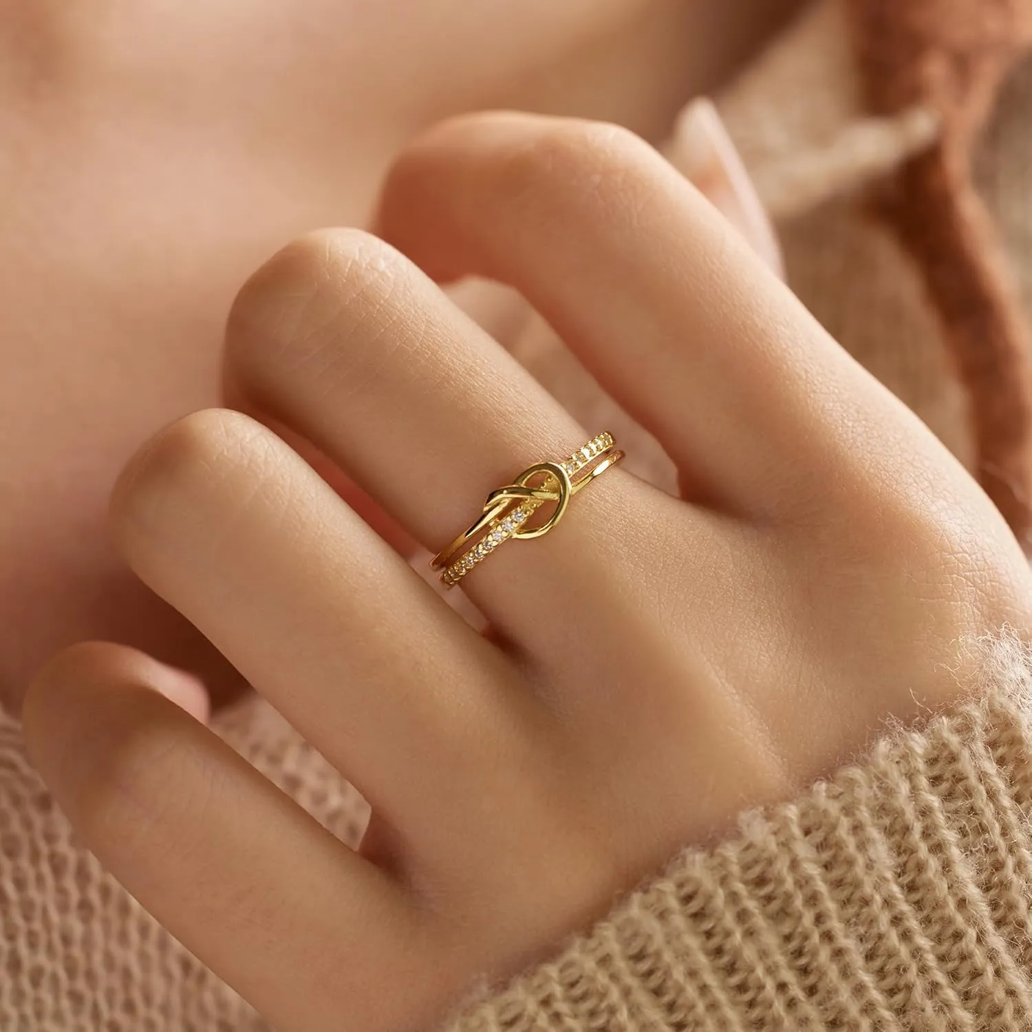 Heart Rings for Women Mother Daughter Friendship Knot Ring Promise Ring for Her 925 Sterling Silver 14K Gold Plated Cubic Zirconia Stackable Ring Purity Rings Birthday Graduation Gifts