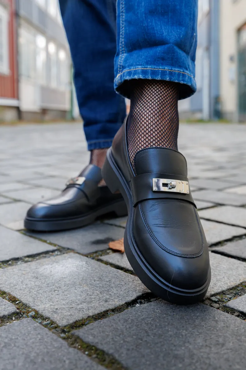 KMB Sort enkel loafer med slvspenne