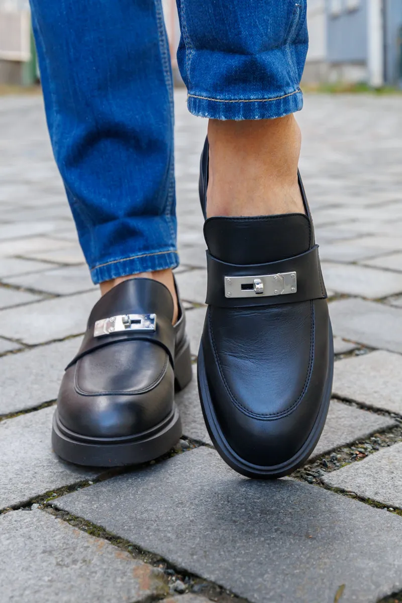 KMB Sort enkel loafer med slvspenne