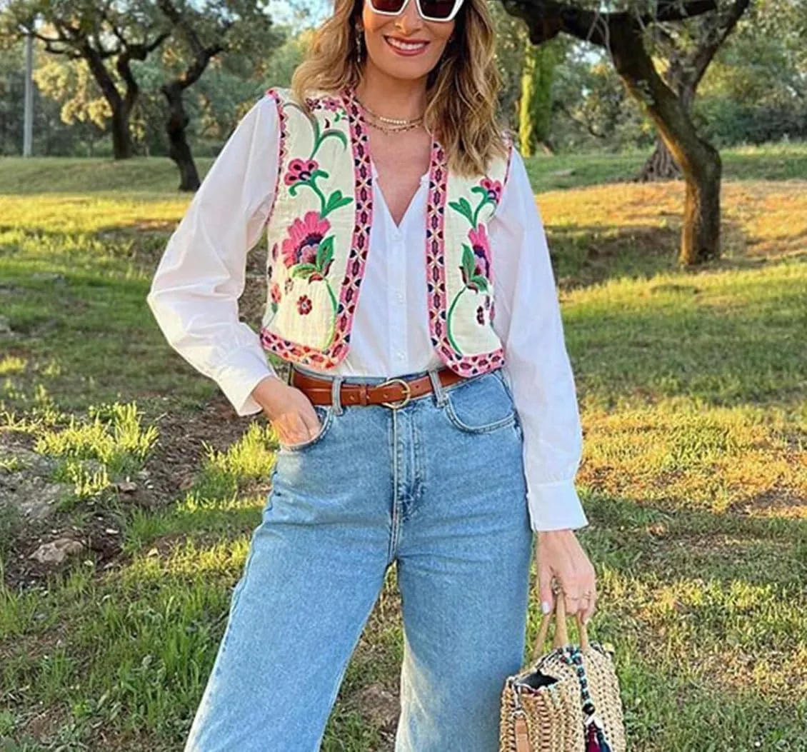 Meihuida Women Embroidered Vest Top Y2k Vintage Open Front Floral Boho Cropped Waistcoat