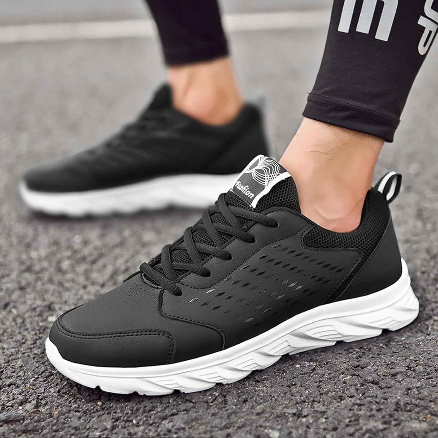 Mens Shoes Casual Leather Lace Up Solid Color Casual Fashion Simple Shoes Running Reserved Footwear Mens Sneaker