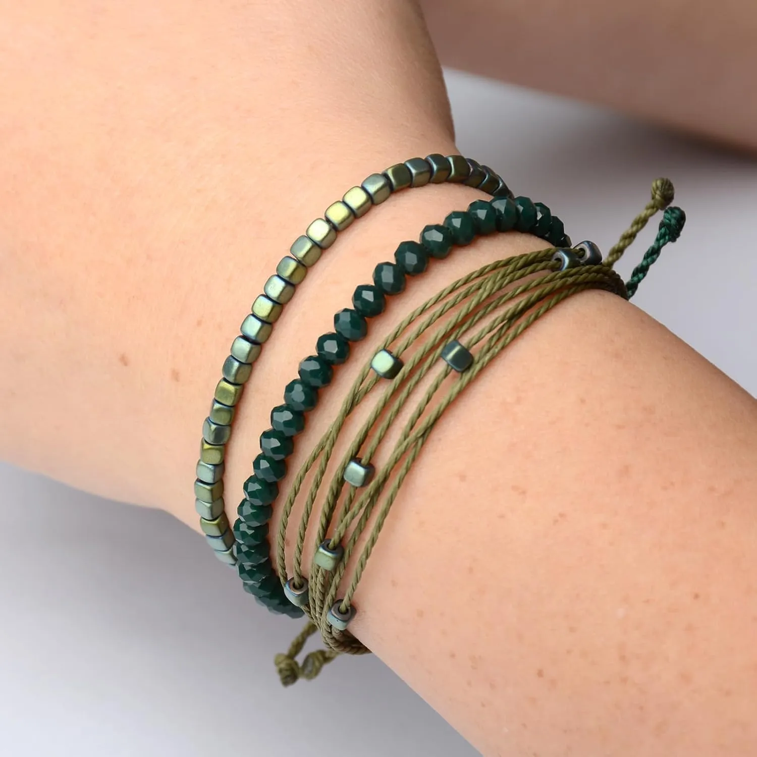 Mezcla Vida 3 Pcs Handmade Women's Stackable Bracelet Set, Adjustable Rope Bracelets Bracelets with Hematite and Glass Beads