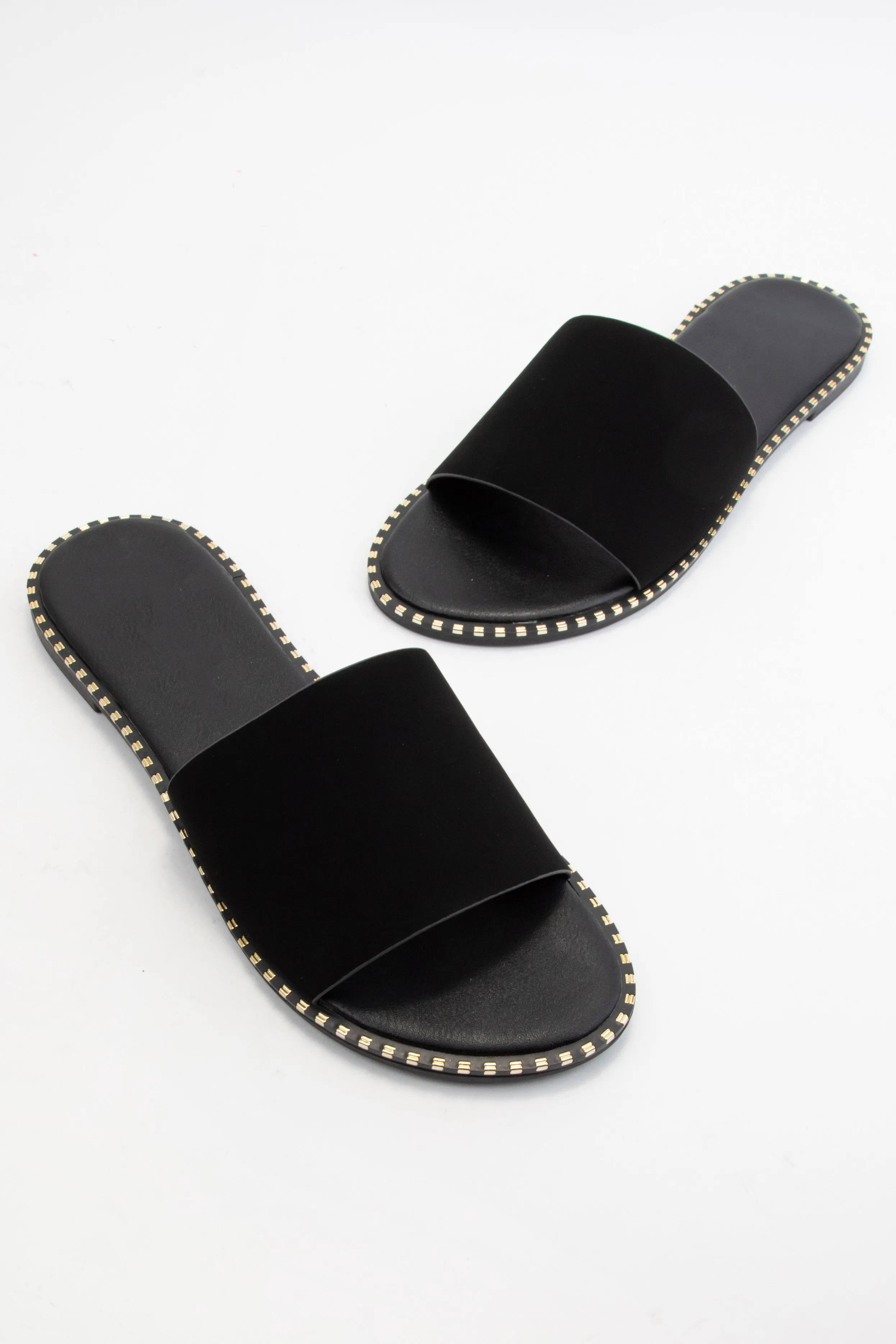 Micah Sandal/ Black
