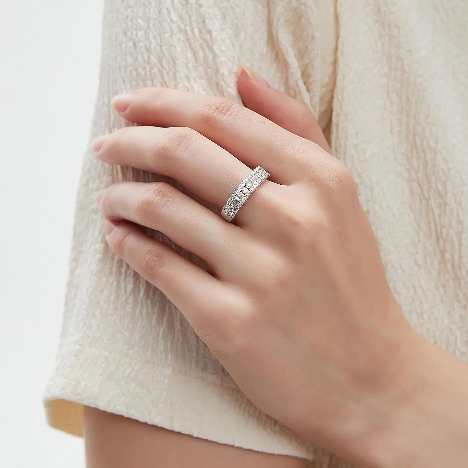 Newshe Jewellery Moissanite Rings for Women 925 Sterling Silver Wedding Bands Pave Emerald Eternity Band Ring Size 5-13