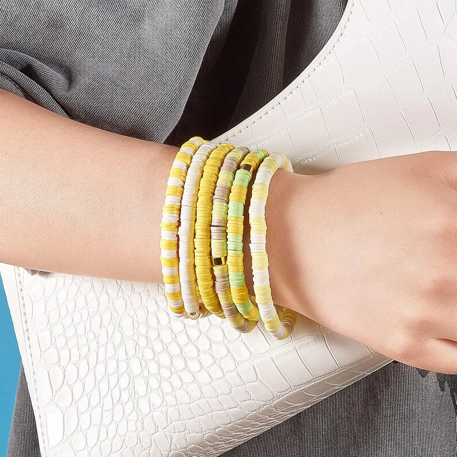 Ornaland Heishi Surfer Bracelets Set Polymer Clay Heishi Beads Stretch Bracelets Bohemia Summer Beach Jewelry for Women