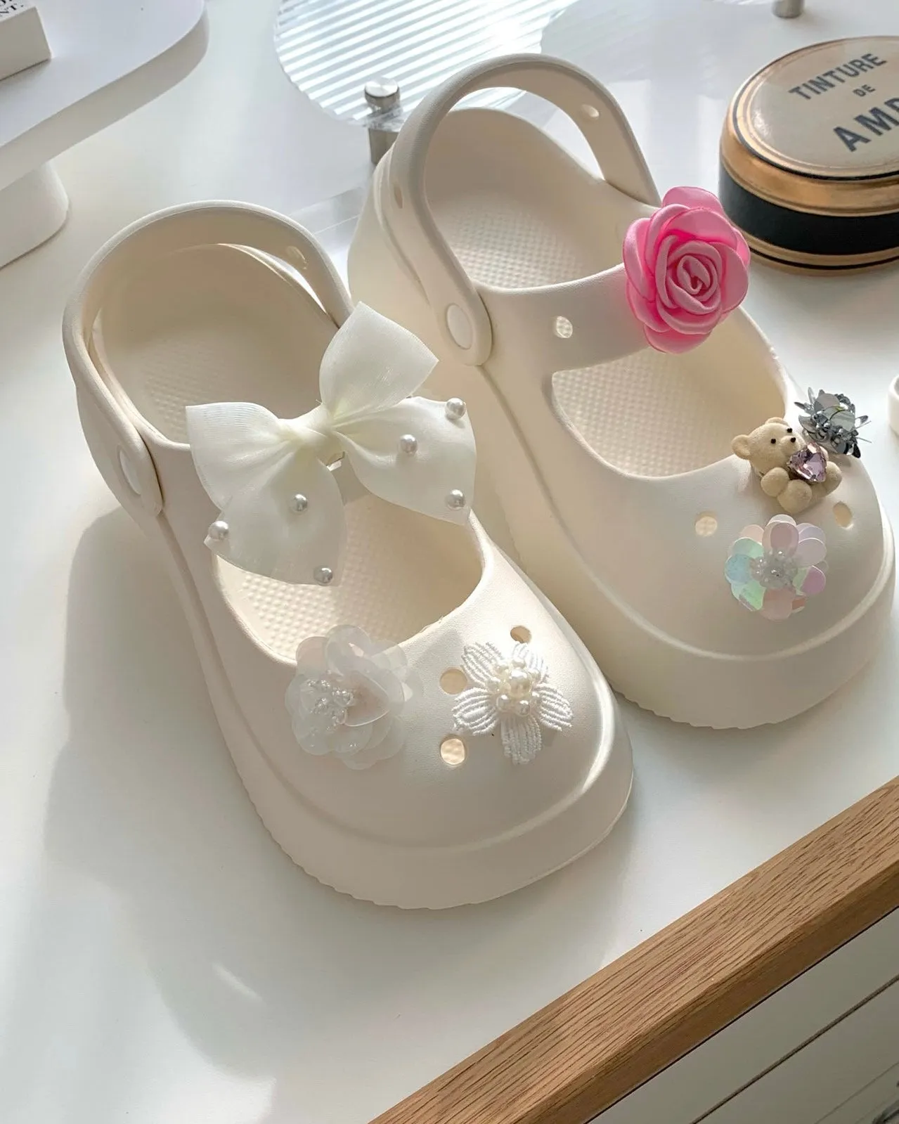 Pearl Bow Sandal Charm (Single Piece)