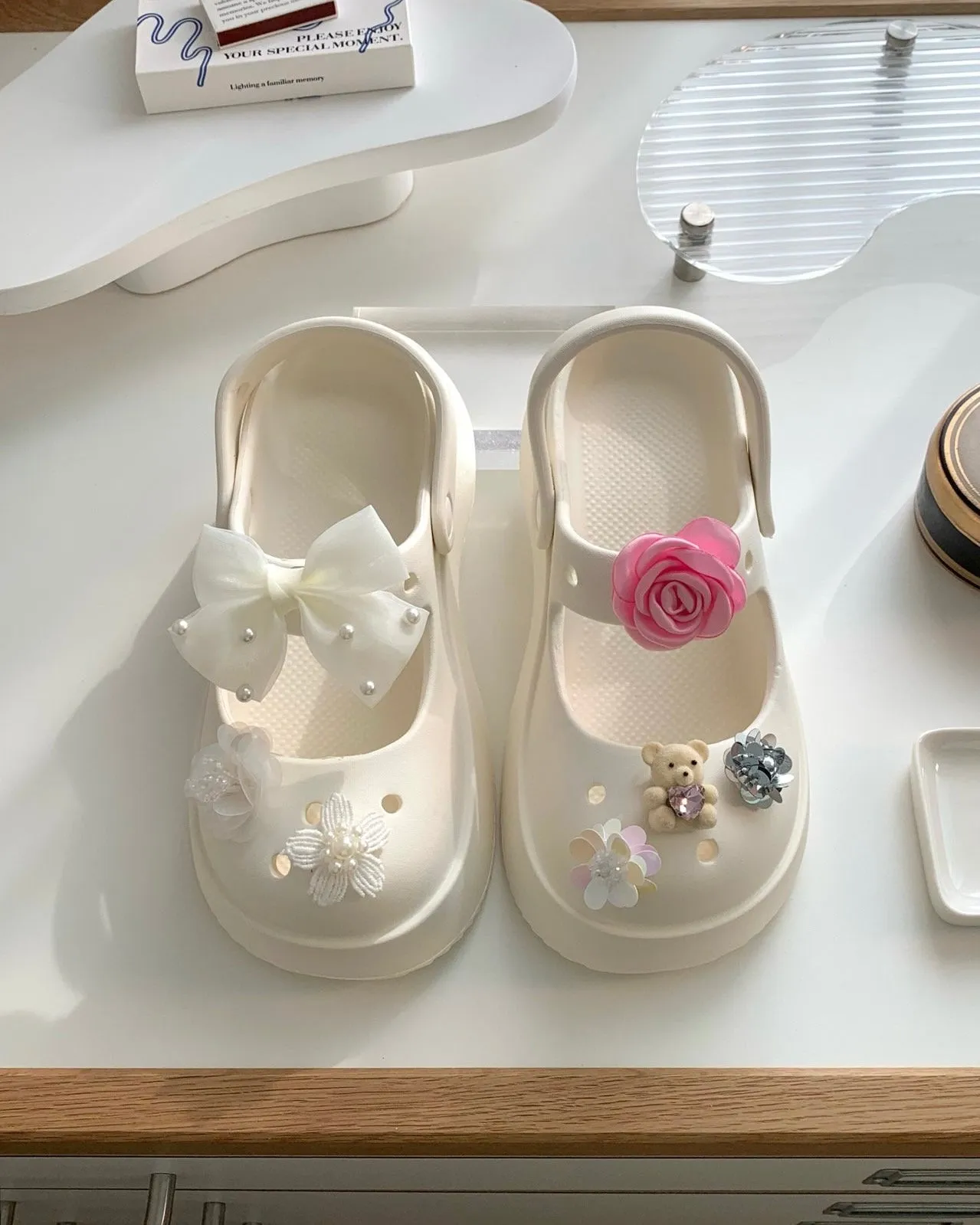 Pearl Bow Sandal Charm (Single Piece)