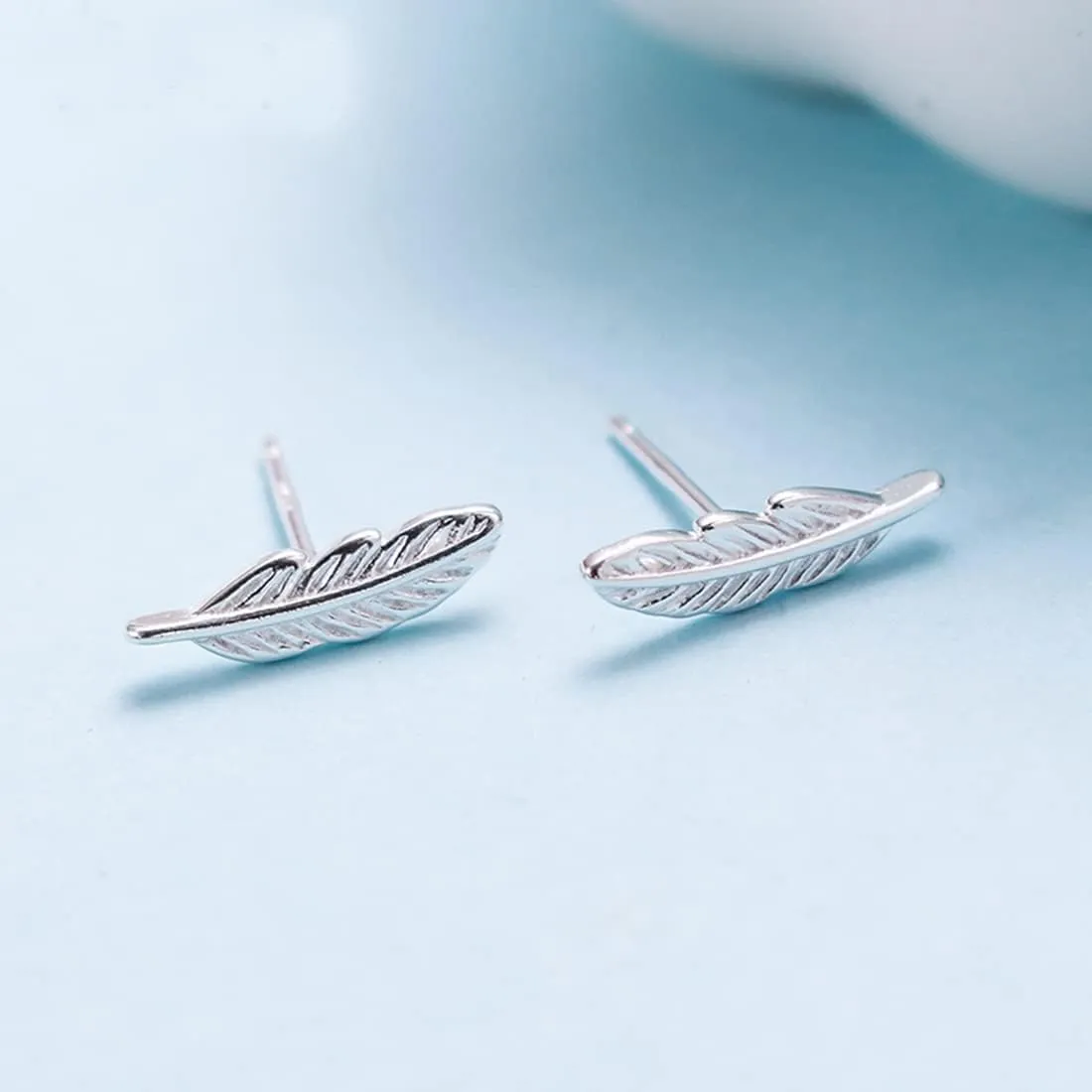 SLUYNZ Genuine 925 Sterling Silver Tiny Feather Studs Earrings for Women Teens Sterling Silver Studs Earrings