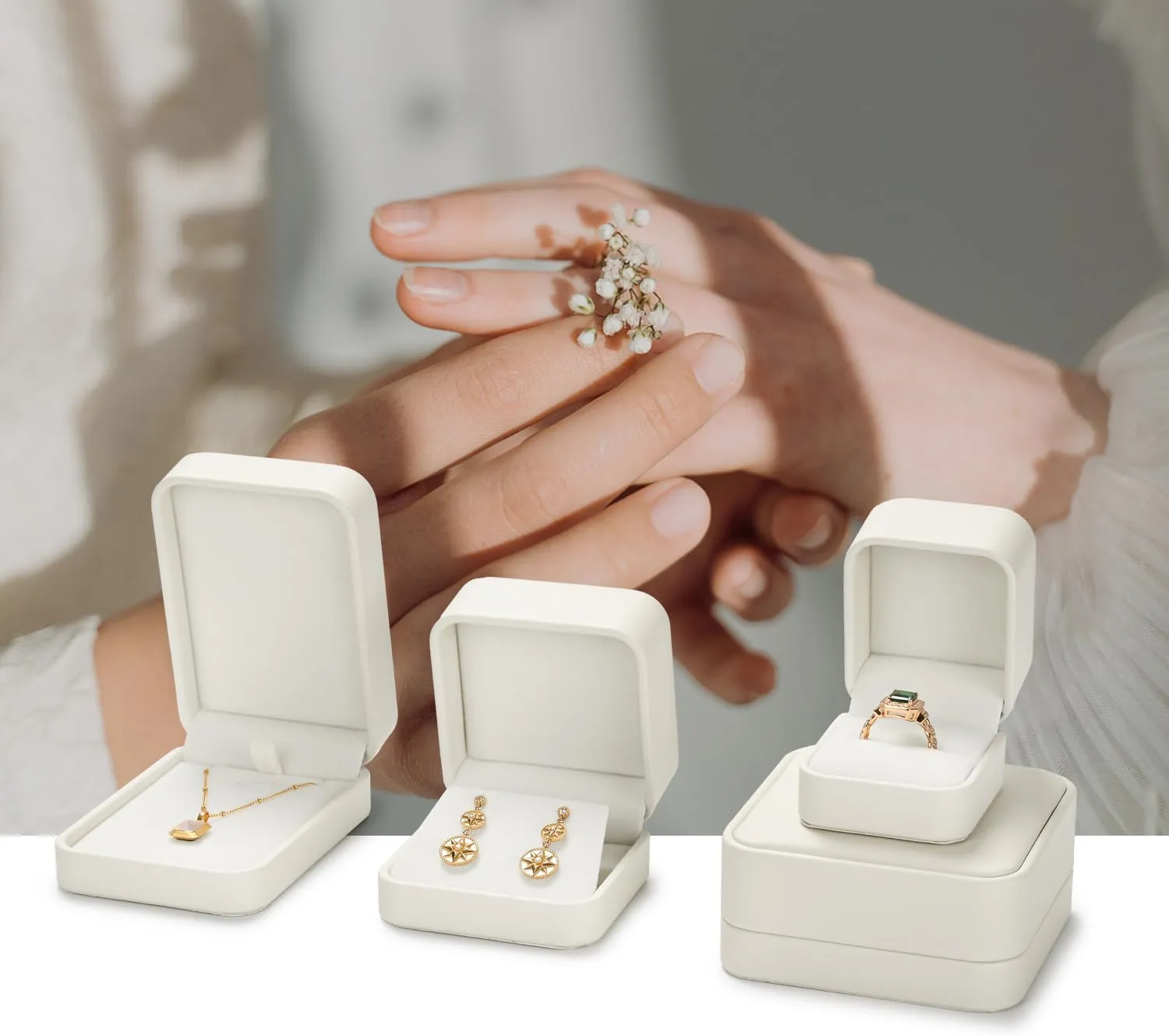 White PU Leather Jewelry Gift Box for Bracelet Small Jewelry Bangle Bracelet Gift Box