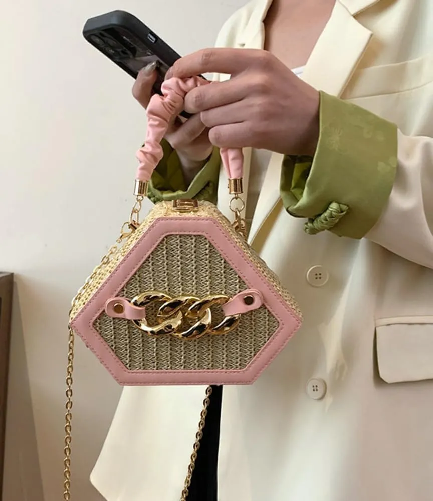 Women Straw Purse Clutch Shoulder Bag Woven Diamond Bag Hobo Crossbody Bag Chic Tote Bag Small Beach Handbag with Chain Strap