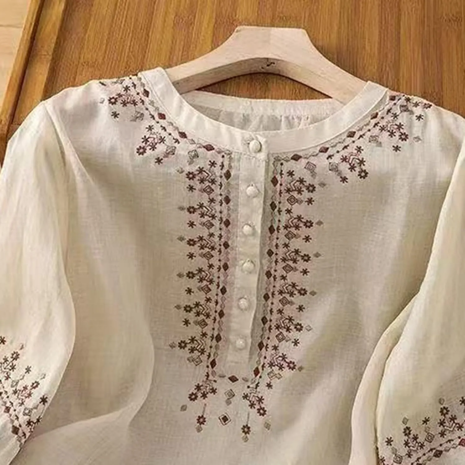 Womens 3/4 Sleeve Linen Shirts 2025 Cotton Summer Retro Embroidered Boho Tops Dressy Casual Beach Vacation Blouses